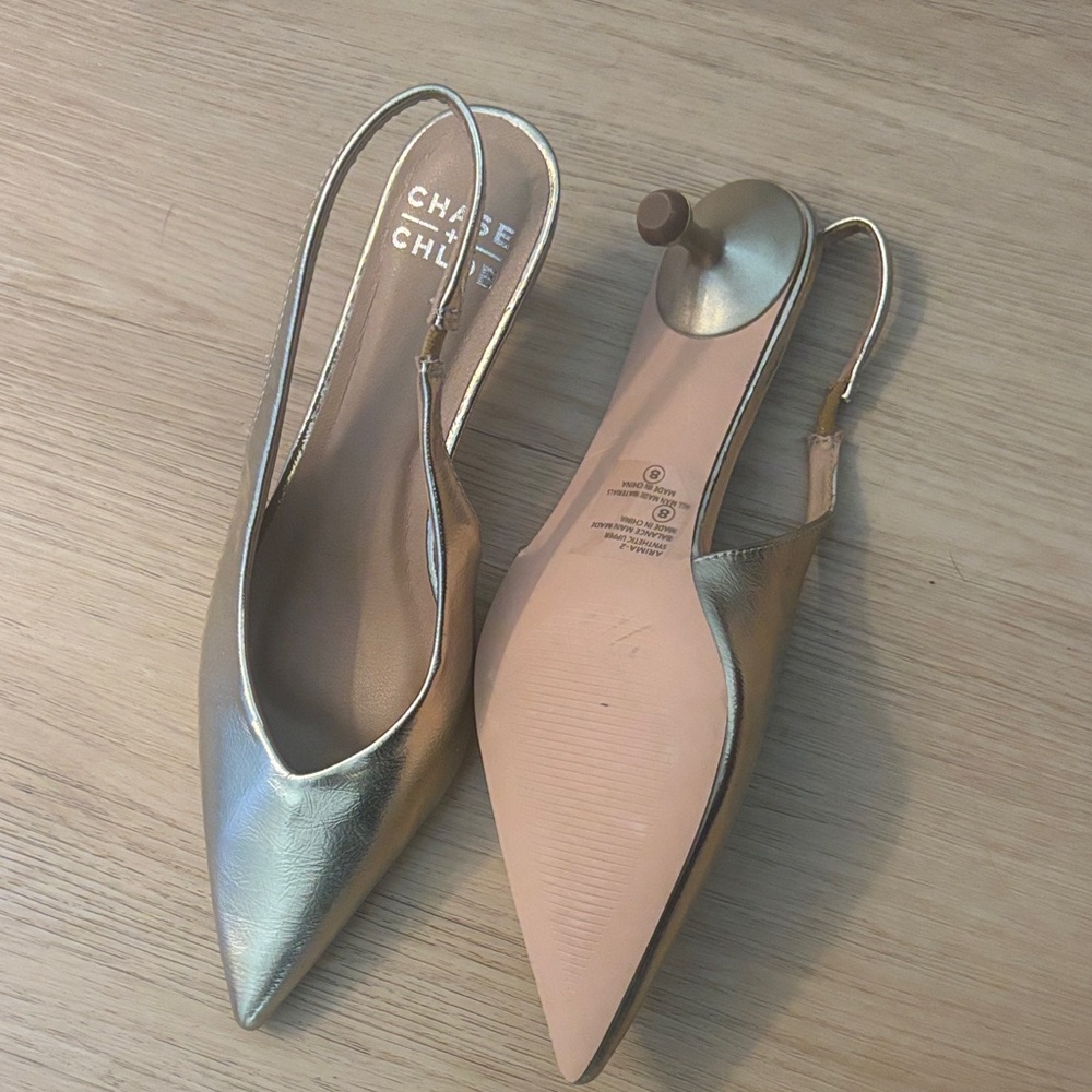 Chase + Chloe Metallic Gold Pointed Heels - Picture 2 of 3